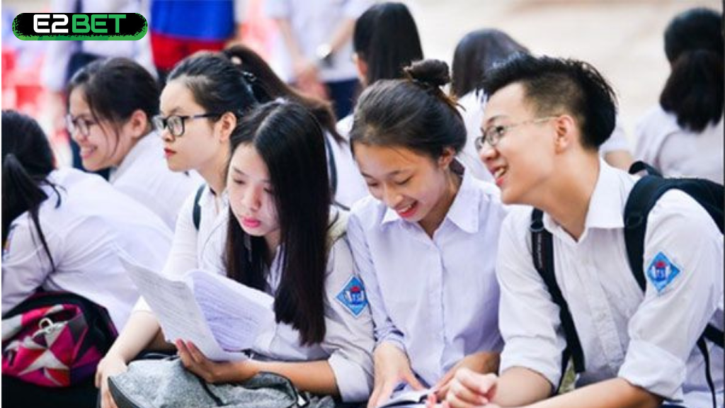 Mơ Thấy Mình Đi Học Đánh Con Gì? Giải Mã Giấc Mơ & Gợi Ý Con Số May Mắn