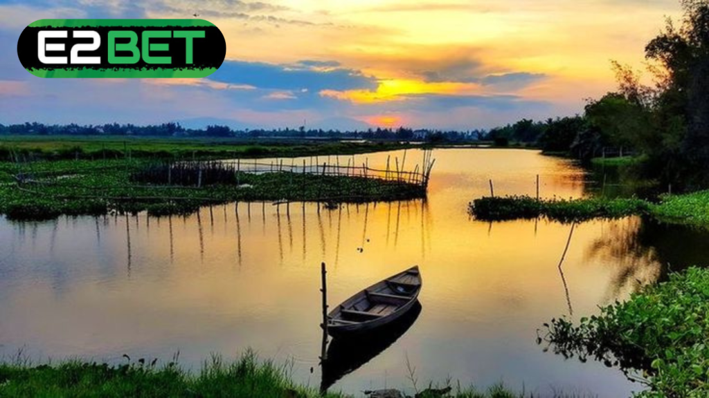Nằm Mơ Thấy Nước Mênh Mông Đánh Con Gì? Giải Mã Điềm Báo Và Con Số Tài Lộc