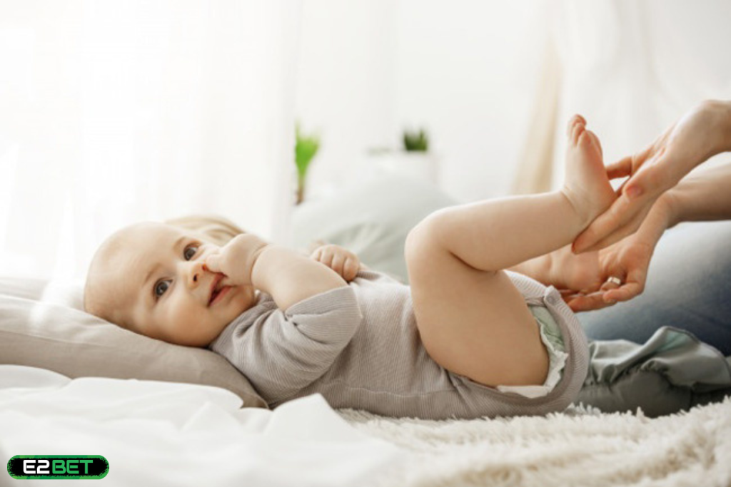 Mơ Thấy Em Bé Ị Ra Quần Đánh Con Gì? Giấc Mơ “Thơm Mùi Tài Lộc” Không Ngờ!